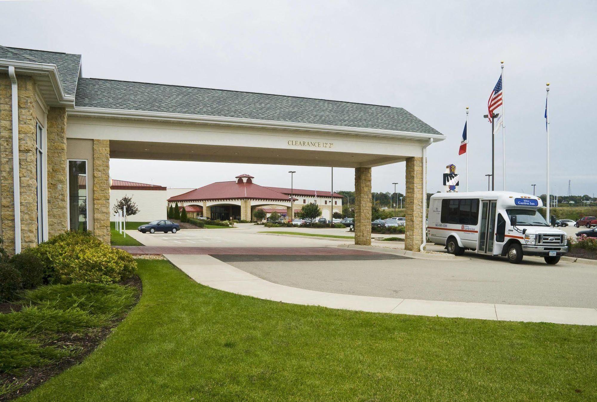 Hilton Garden Inn Dubuque Downtown Exterior foto